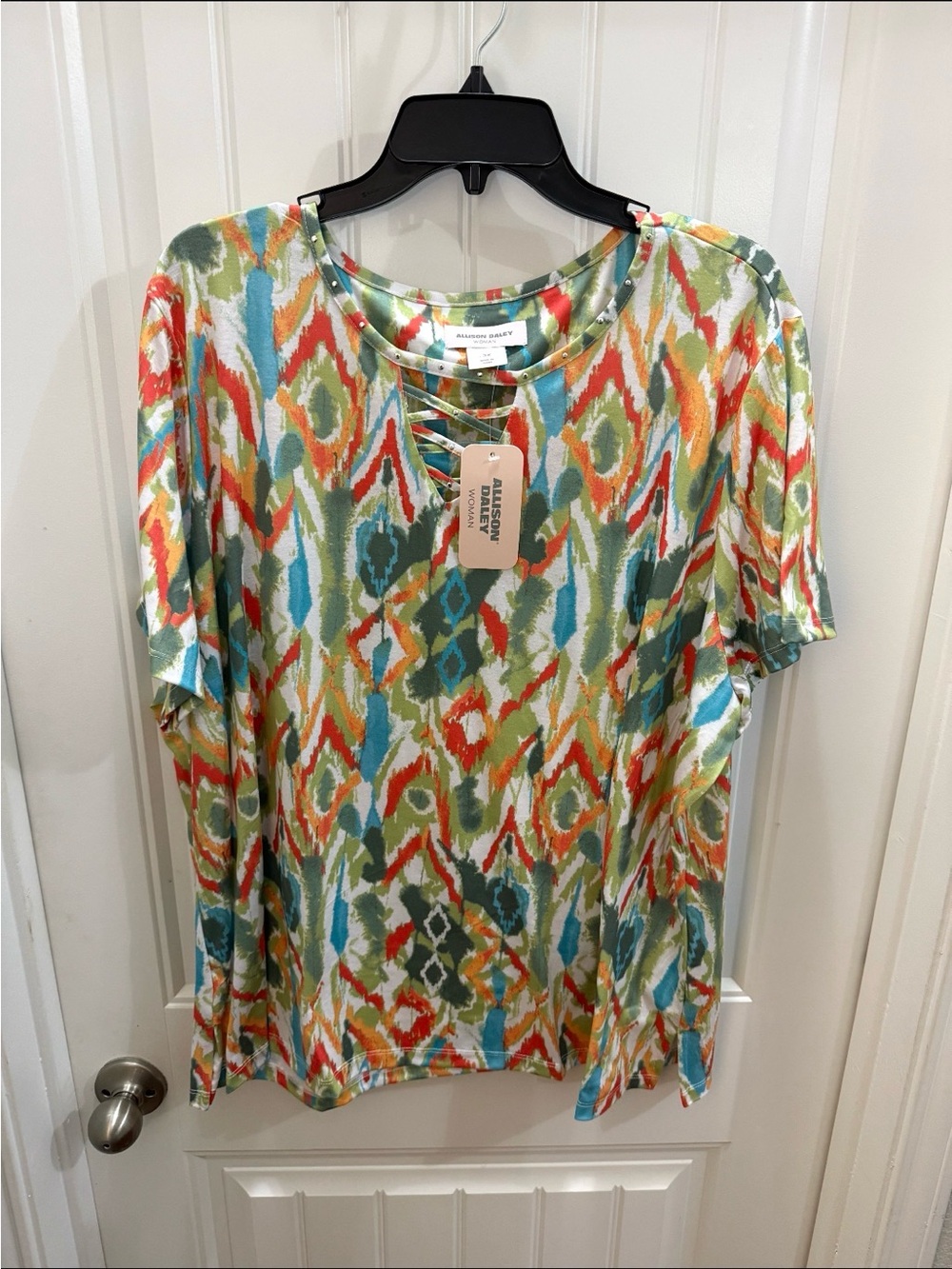 NWT Allison Daley multicolor print with embellishment 3x